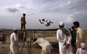 ba-Pakistan_Dail_WRE0110765865